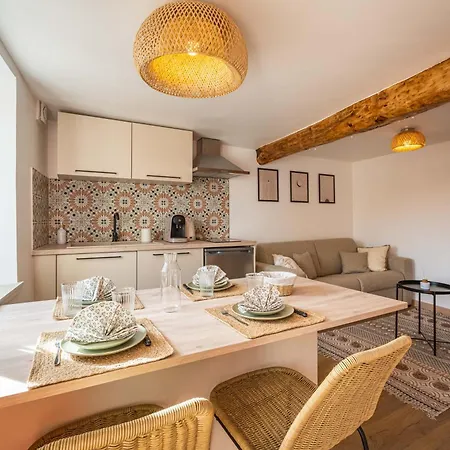 La Bastide - Terrasse - Jacuzzi Apartment
