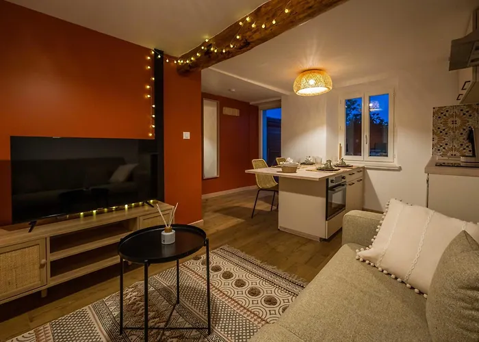 La Bastide - Terrasse - Jacuzzi *